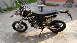 Rieju MRT 50 Motard (2009 - 17)  (4)