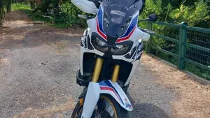 Honda Africa Twin CRF 1000L DCT ABS (2016 - 17)  (2)