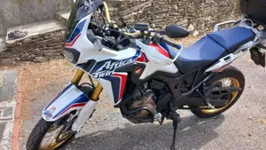 Honda Africa Twin CRF 1000L DCT ABS (2016 - 17)  (4)