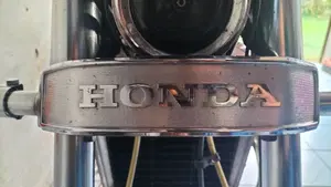 Honda   (2)