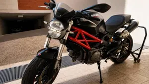 Ducati Monster 796 (2010 - 13)  (2)