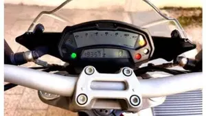 Ducati Monster 796 (2010 - 13)  (5)
