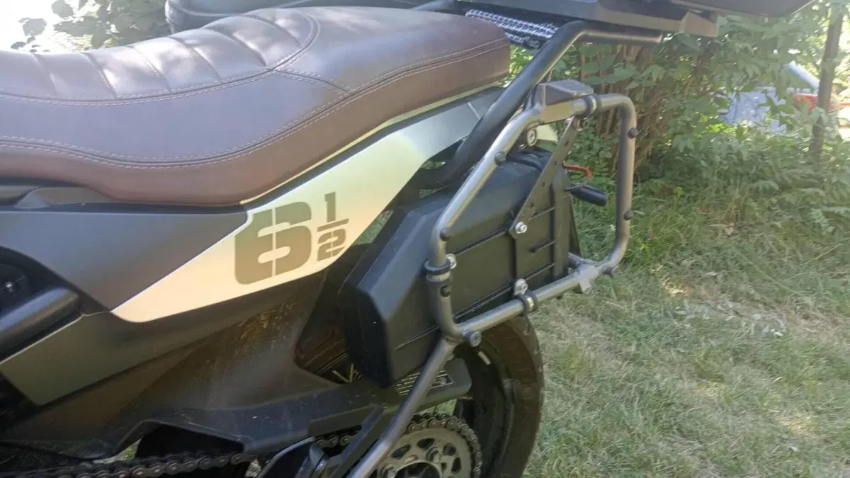Moto Morini SEIEMMEZZO SCR (2022 - 26)  (4)