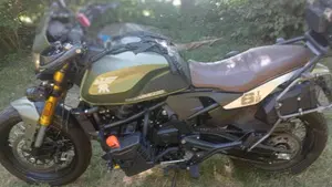 Moto Morini SEIEMMEZZO SCR (2022 - 26)  (7)
