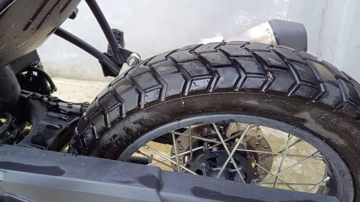 Royal Enfield Himalayan 411 (2017 - 20)  (7)