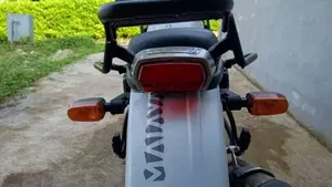 Royal Enfield Himalayan 411 (2017 - 20)  (8)