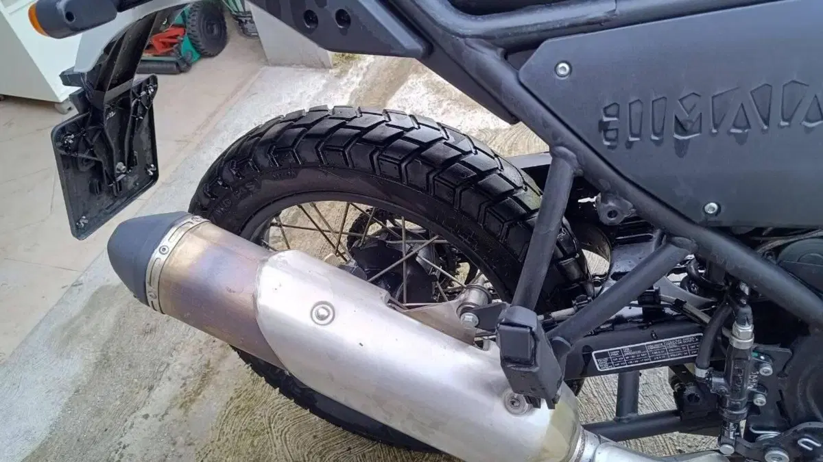 Royal Enfield Himalayan 411 (2017 - 20)  (9)