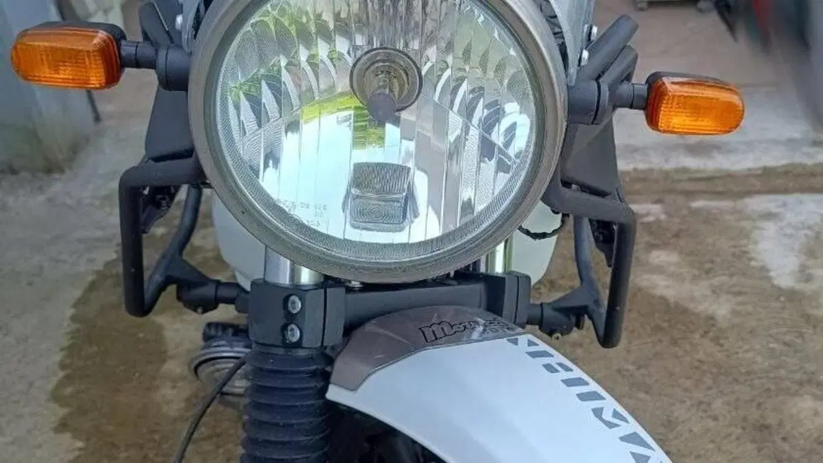 Royal Enfield Himalayan 411 (2017 - 20)  (12)