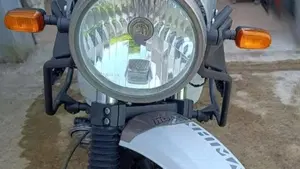 Royal Enfield Himalayan 411 (2017 - 20)  (12)