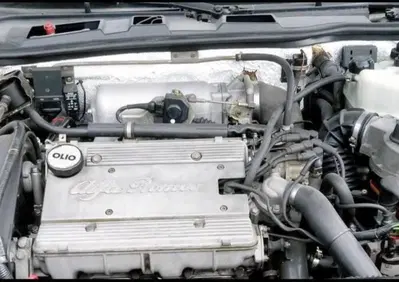 Alfa Romeo 164 2.0i turbo (13)