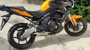 Kawasaki Versys 650 (2010 - 13)  (2)