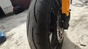 Kawasaki Versys 650 (2010 - 13)  (9)
