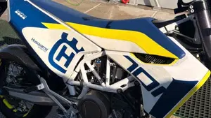 Husqvarna 701 Supermoto (2017 - 19) 