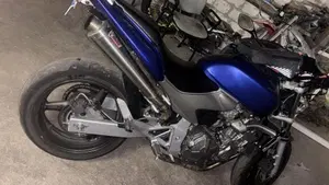 Honda Hornet 600 (2003 - 04)  (3)