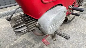 Moto Guzzi   (8)