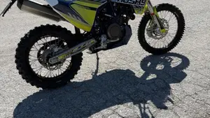 Husqvarna 701 Enduro (2023 - 25)  (9)