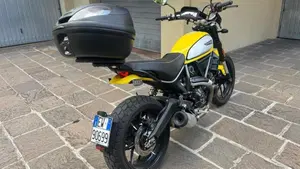 Ducati Scrambler 800 Icon Dark (2021 - 22)  (4)