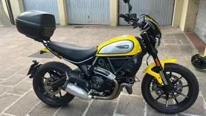 Ducati Scrambler 800 Icon Dark (2021 - 22)  (6)