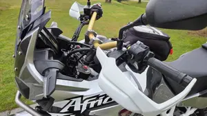 Honda Africa Twin CRF 1000L DCT (2018 - 19)  (9)