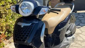 Aprilia Scarabeo 200 i.e. (2009 - 11)  (4)