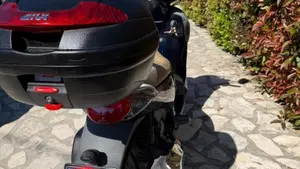 Aprilia Scarabeo 200 i.e. (2009 - 11)  (6)