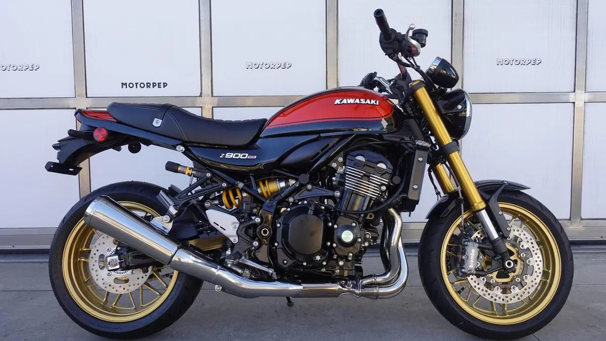 Kawasaki Z 900 RS SE (2026)  (2)