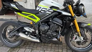 Triumph Street Triple 765 Moto2 Edition (2023 - 24) 
