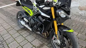 Triumph Street Triple 765 Moto2 Edition (2023 - 24)  (3)