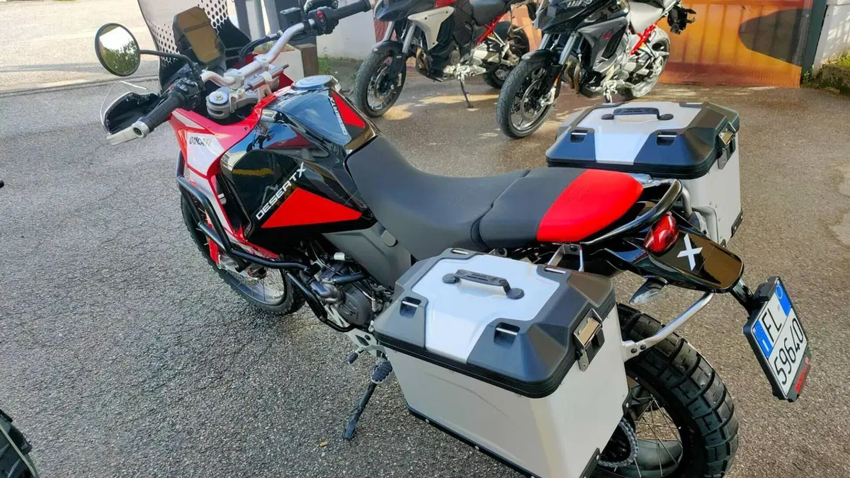 Ducati DesertX Discovery (2025)  (9)
