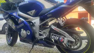 Yamaha YZF R6 (1999 - 00)  (7)