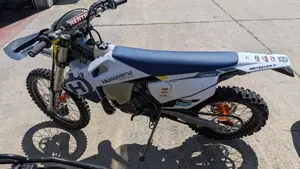 Husqvarna TE 250i (2022) 