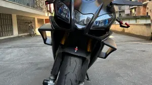 Aprilia RSV4 1100 Factory (2019 - 20)  (2)