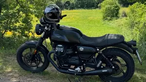 Moto Guzzi V7 Stone Centenario (2021 - 22) 