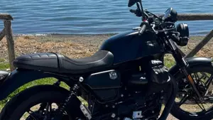 Moto Guzzi V7 Stone Centenario (2021 - 22)  (9)