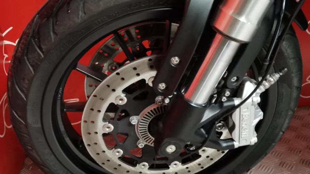 Benelli Leoncino 500 (2021 - 25)  (5)