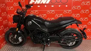 Benelli Leoncino 500 (2021 - 25)  (3)