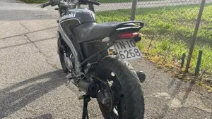 Kawasaki   (4)