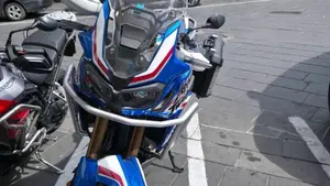 Honda Africa Twin CRF 1000L (2018 - 19)  (2)