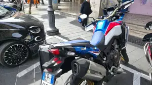 Honda Africa Twin CRF 1000L (2018 - 19)  (3)