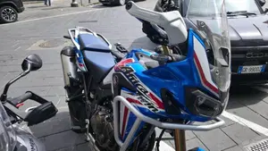 Honda Africa Twin CRF 1000L (2018 - 19)  (4)