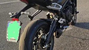 Triumph Street Triple 765 RS (2023 - 26)  (3)