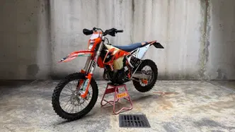 KTM 350 EXC-F (2022) usata
