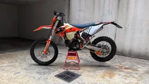 KTM 350 EXC-F (2022)  (2)