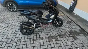 Yamaha Aerox 50 R (2007 - 18)  (3)