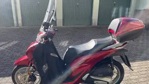 Honda SH 150i (2020 - 23)  (4)