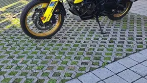 Suzuki V-Strom 1050DE (2023 - 24)  (2)