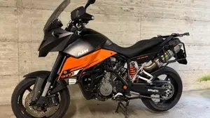 KTM 990 Supermoto T (2009 - 11)  (2)