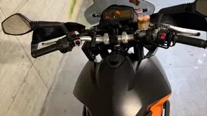 KTM 990 Supermoto T (2009 - 11)  (6)