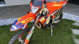KTM 250 EXC-F (2025)  (2)