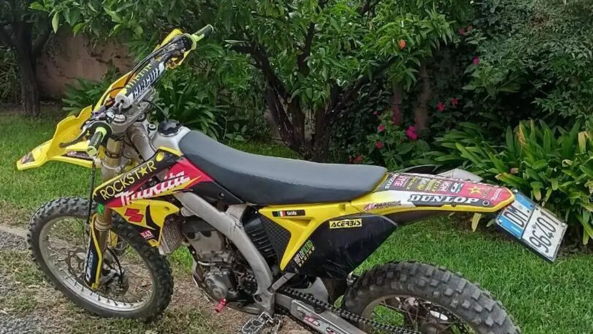 Suzuki RM-Z 250 (2011 - 2012)  (4)